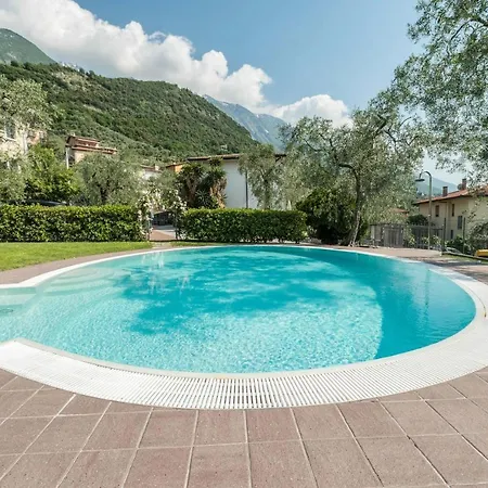 Da Costanza Montagna Piano Terra 2 Daire Malcesine