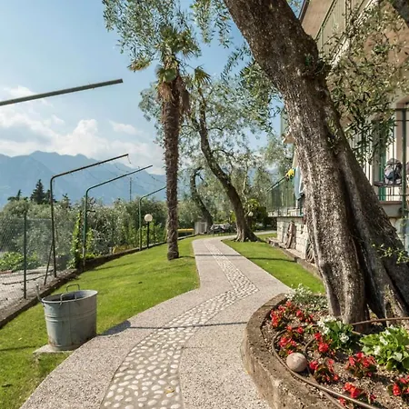 Daire Da Costanza Montagna Piano Terra 2 *